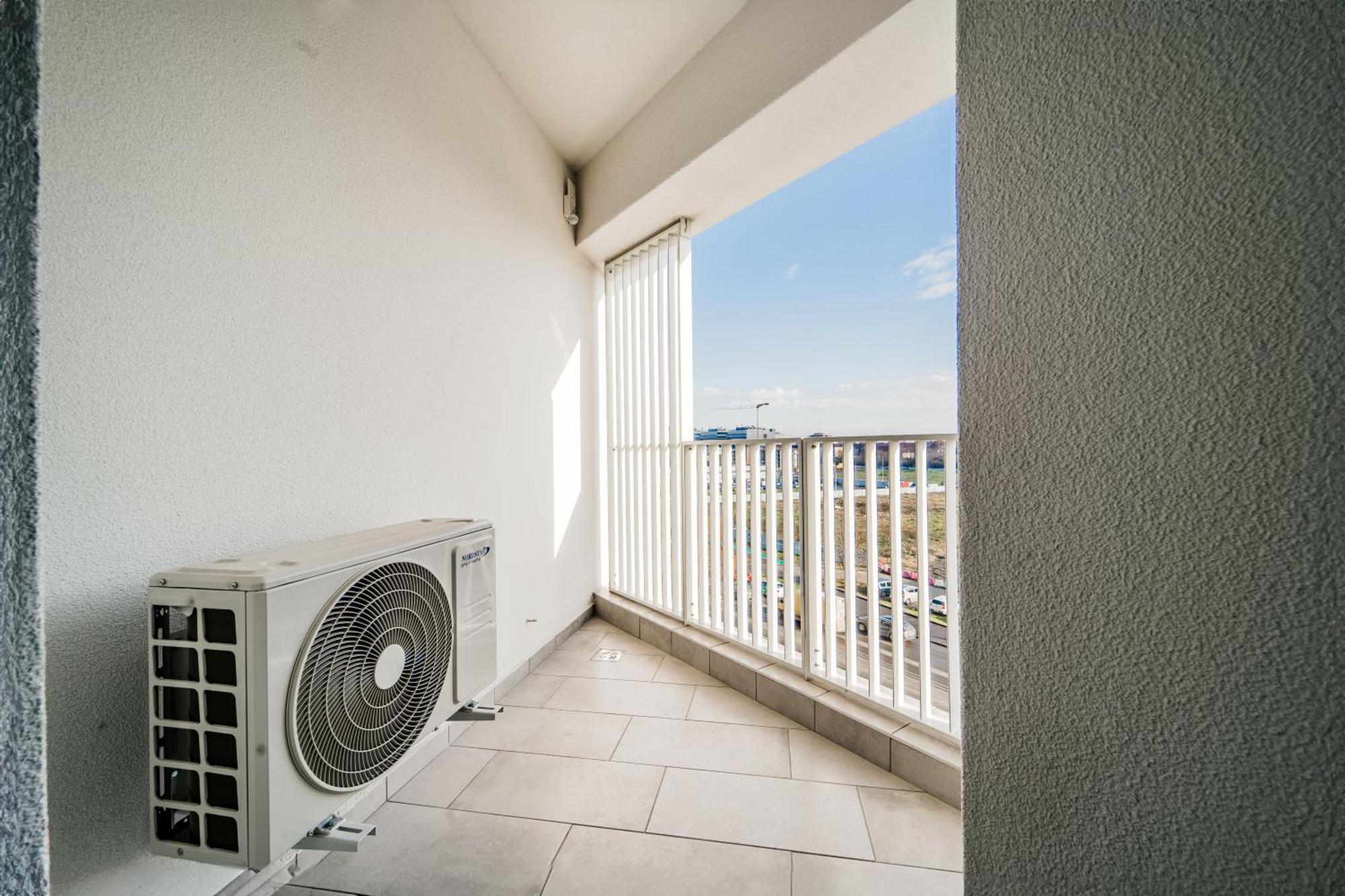 Smart Home - Gloria Apartment Avenue - By Openhouse Timişoara Eksteriør billede